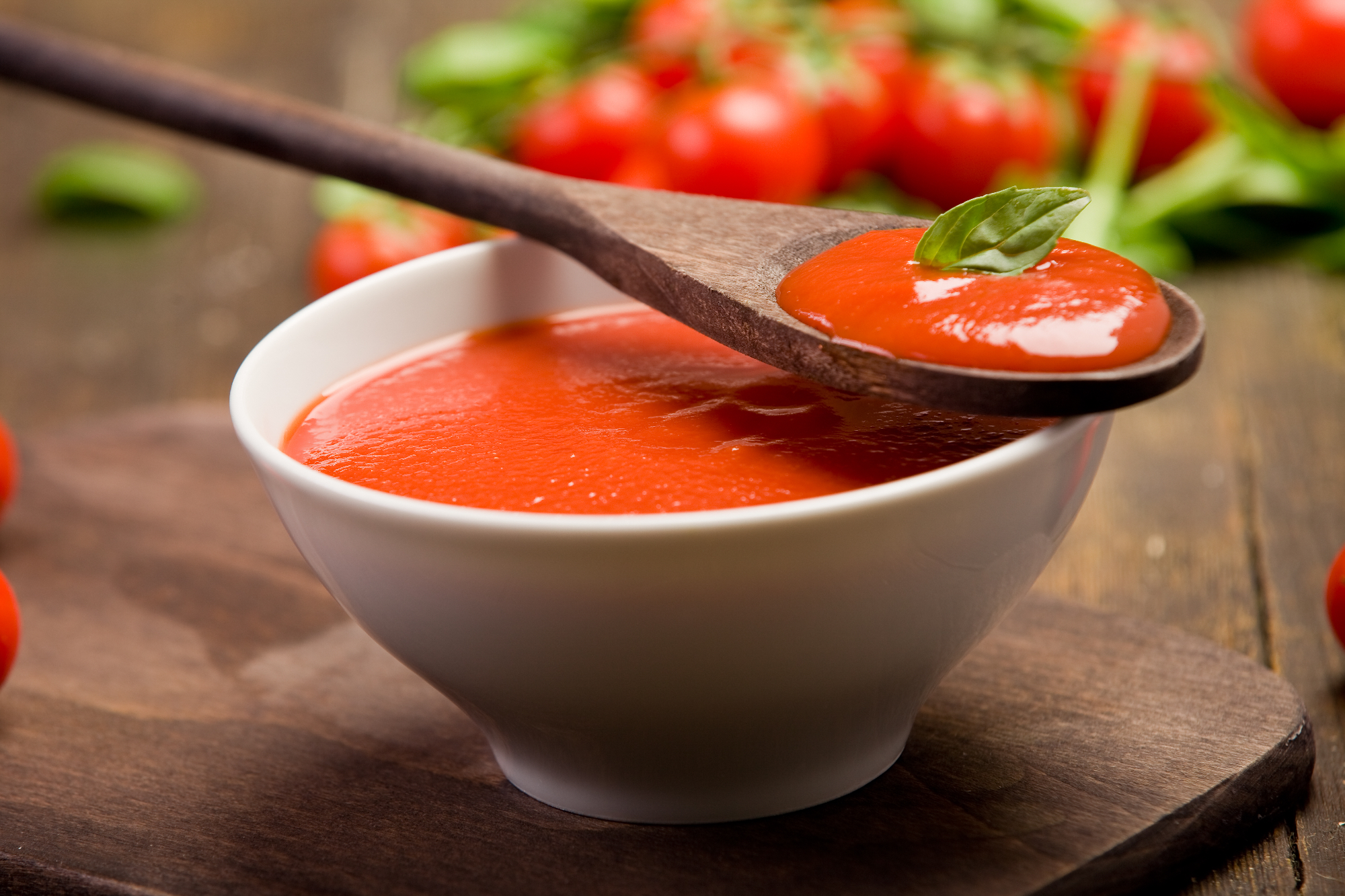 Danes je na vrsti paradižnikova omaka s testeninami